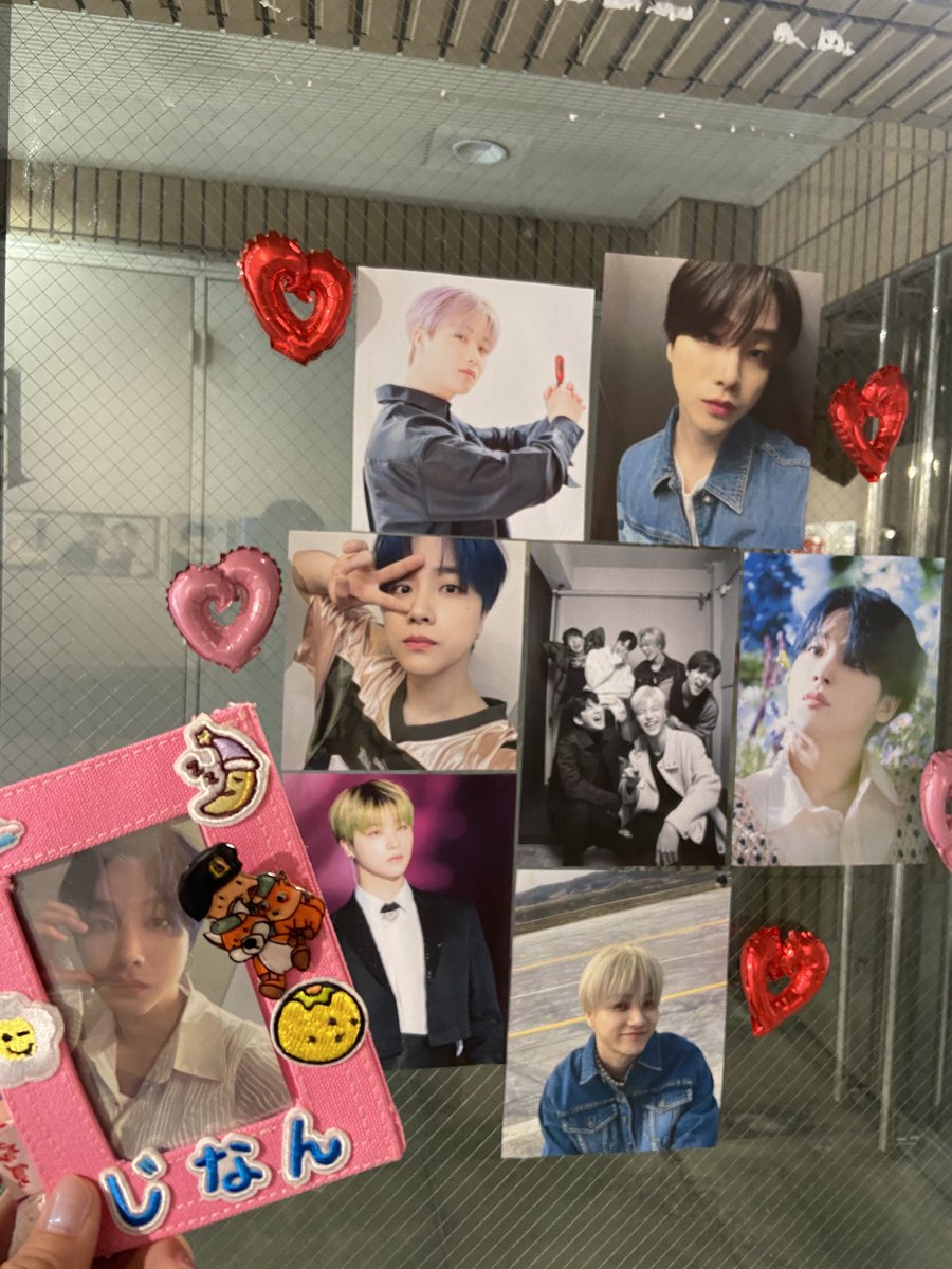 ジナン君センイルカフェ🎂☕️
癒しの空間ありがとうございます🥰

#COLORFUL_JINHWAN_DAY