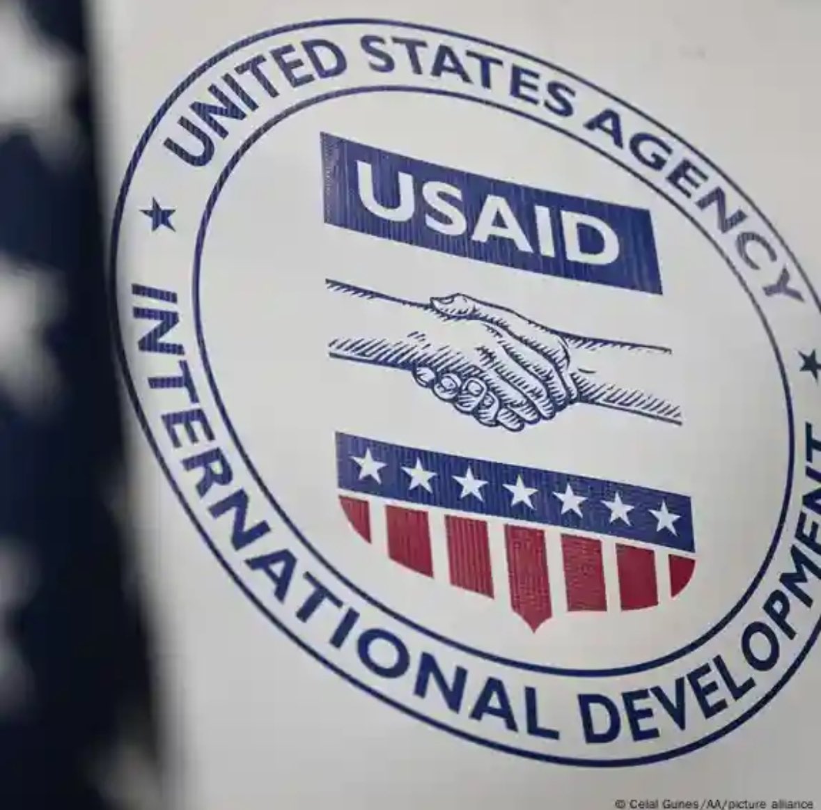🚨#USAID Desesperadamente intentó impedir inspección por parte del Departamento de Eficiencia <a href="/DOGE/">Department of Government Efficiency</a>  <a href="/realDonaldTrump/">Donald J. Trump</a> ordena desmantelar esta agencia al parecer por despilfarro, fraude y sostenimiento de red de ONGs y grupos de presión que operaban bajo la máscara de DDHH