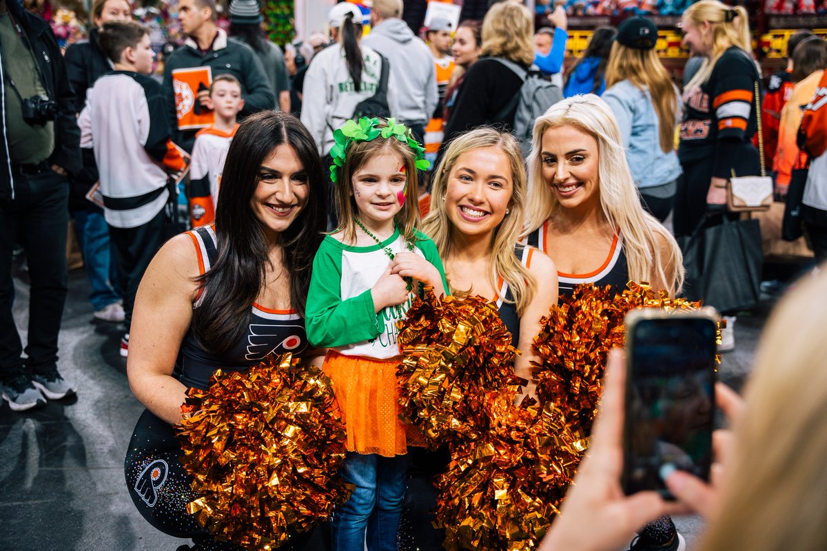 FlyersCharities's tweet photo. LESS than one month until the Carnival! We can't wait to see you! 🎡🎟️

Make sure EVERYONE planning on coming to the Carnival has a ticket! Make sure to add on your kids tickets when purchasing your adult tickets! If you forgot to add your kids tickets, EMAIL US at CSCharities@comcastspectacor.com!