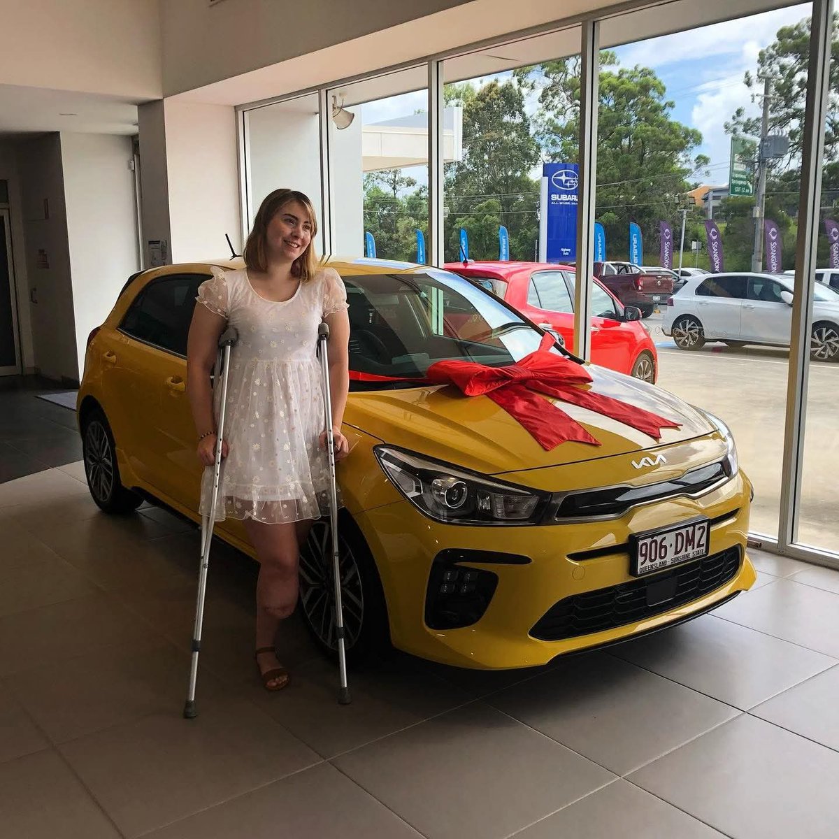 Congratulations ♥️ ma'am on your new car. This is  a good news I received from one of my clients who invented in this platform, and his used some of his investment money and got himself a brand new car.