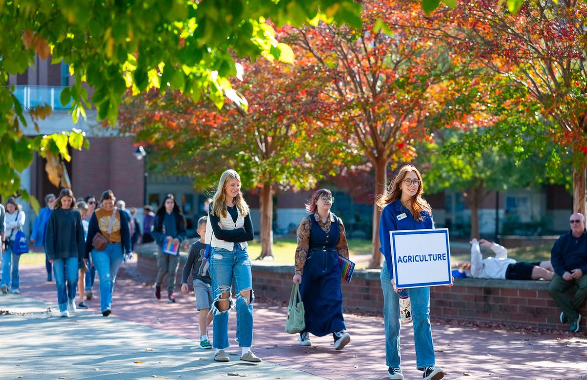 Haven't visited our campus yet? Mark your calendars for one of our upcoming on-campus events!

📆: February 8 - True Blue Preview Day
📆: February 22 - Admitted Student Day
📆: March 22 - True Blue Preview Day

We can’t wait to see you on campus! 💙
#mtsu #trueblue