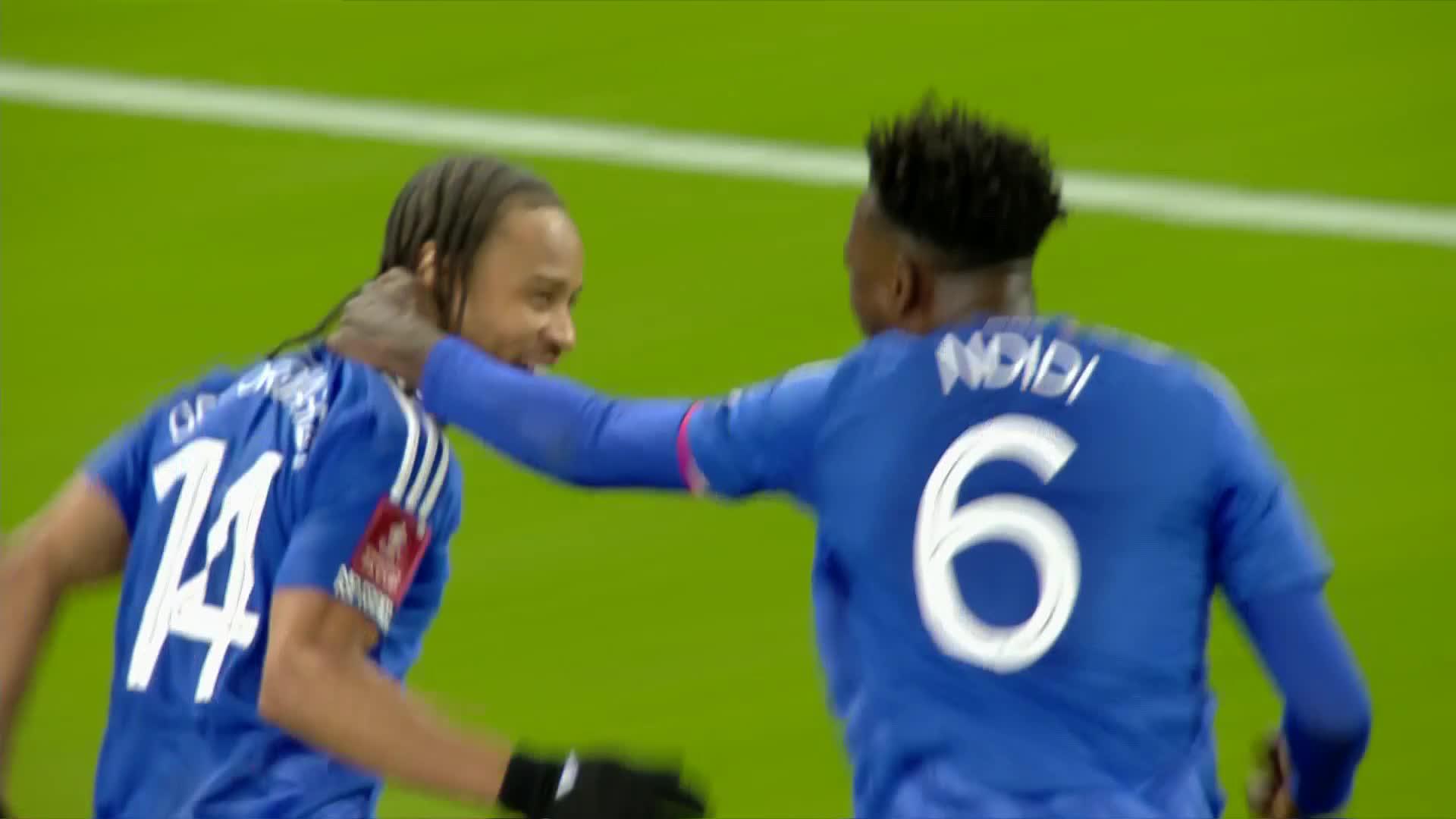 Bobby De Cordova-Reid won't score an easier goal! 😅@LCFC strike first at Old Trafford 😯#EmiratesFACup