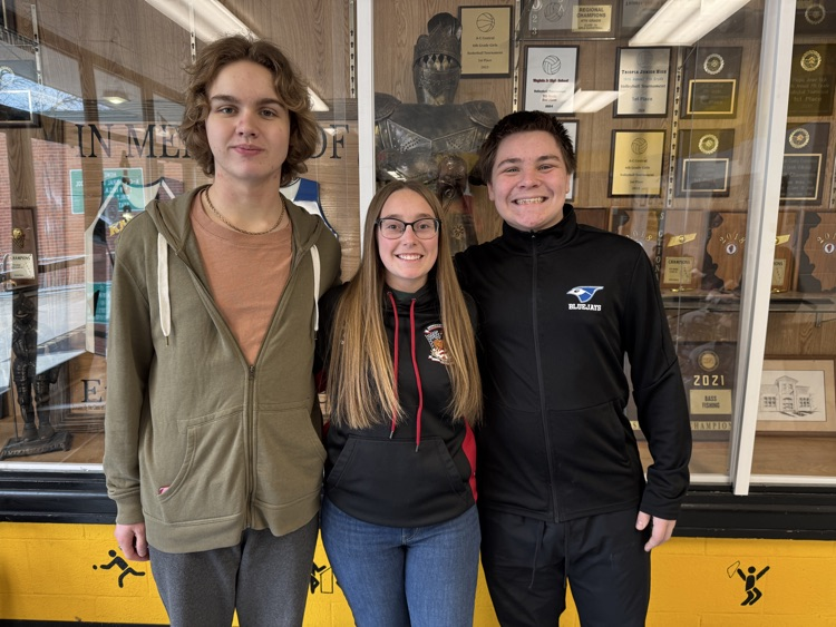 ACCENTRAL262's tweet photo. Our knights of the week! Not pictured is Drew M, Noah S, and Anna P. 
Congratulations to Anna and Peyton for winning the t-shirt!  This weeks word was INSPIRING. Keep up the good work! https://t.co/m7cZK7P3cN