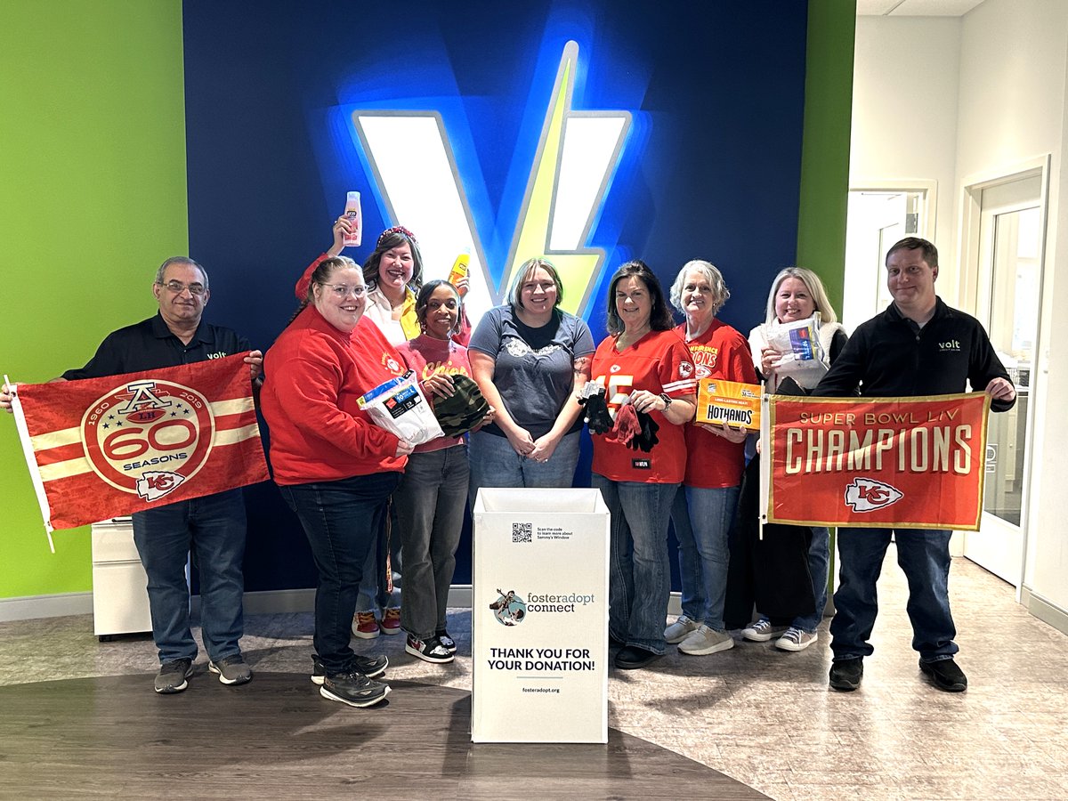 We’re driving up the energy for the Big Game with a team photo full of Chiefs spirit! But our biggest drive isn’t just on the field—it’s in our hearts. We’re still collecting items for FosterAdopt Connect! Let’s tackle the needs of youth together.
#VoltCU #RedKingdom #Community