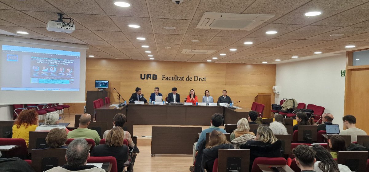 GLOBAL INTEL UAB (@globalinteluab) on Twitter photo Hoy hemos llenado la Sala de Vistas de <a href="/Dret_UAB/">Facultat de Dret UAB</a> con un evento único organizado junto a <a href="/IEE_UAB/">Institut d’Estudis Europeus</a> y EUGLOB en el que 5 expertos venezolanos, moderados por <a href="/susanabeltranga/">Susana BeltranGarcia</a>, han arrojado luz sobre la situación de Venezuela y su impacto global Hoy hemos llenado la Sala de Vistas de <a href="/Dret_UAB/">Facultat de Dret UAB</a> con un evento único organizado junto a <a href="/IEE_UAB/">Institut d’Estudis Europeus</a> y EUGLOB en el que 5 expertos venezolanos, moderados por <a href="/susanabeltranga/">Susana BeltranGarcia</a>, han arrojado luz sobre la situación de Venezuela y su impacto global
