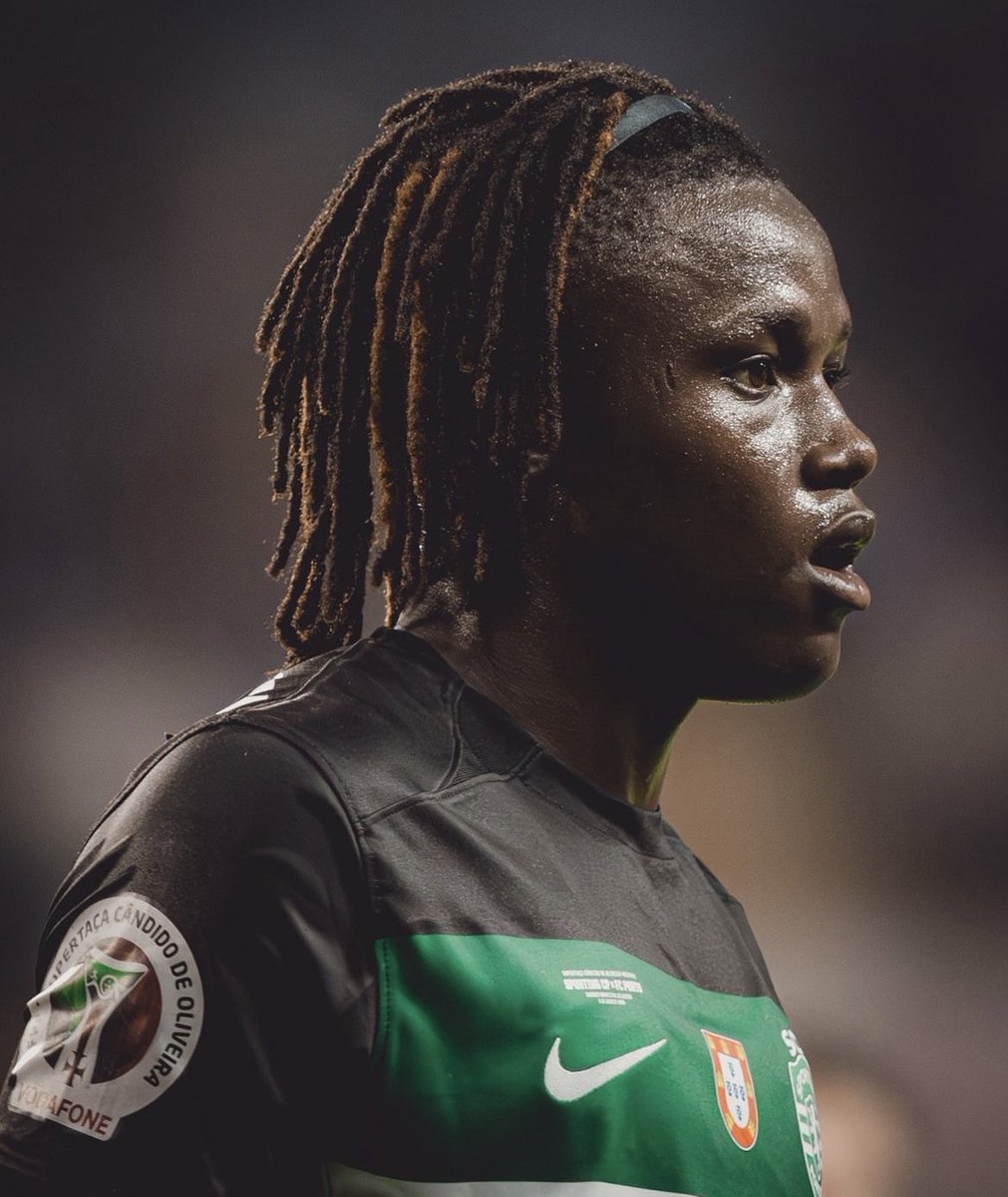 The level with just 17 years-old is insane.

𝐅𝐔𝐂**** 𝐁𝐀𝐋𝐋𝐄𝐑.