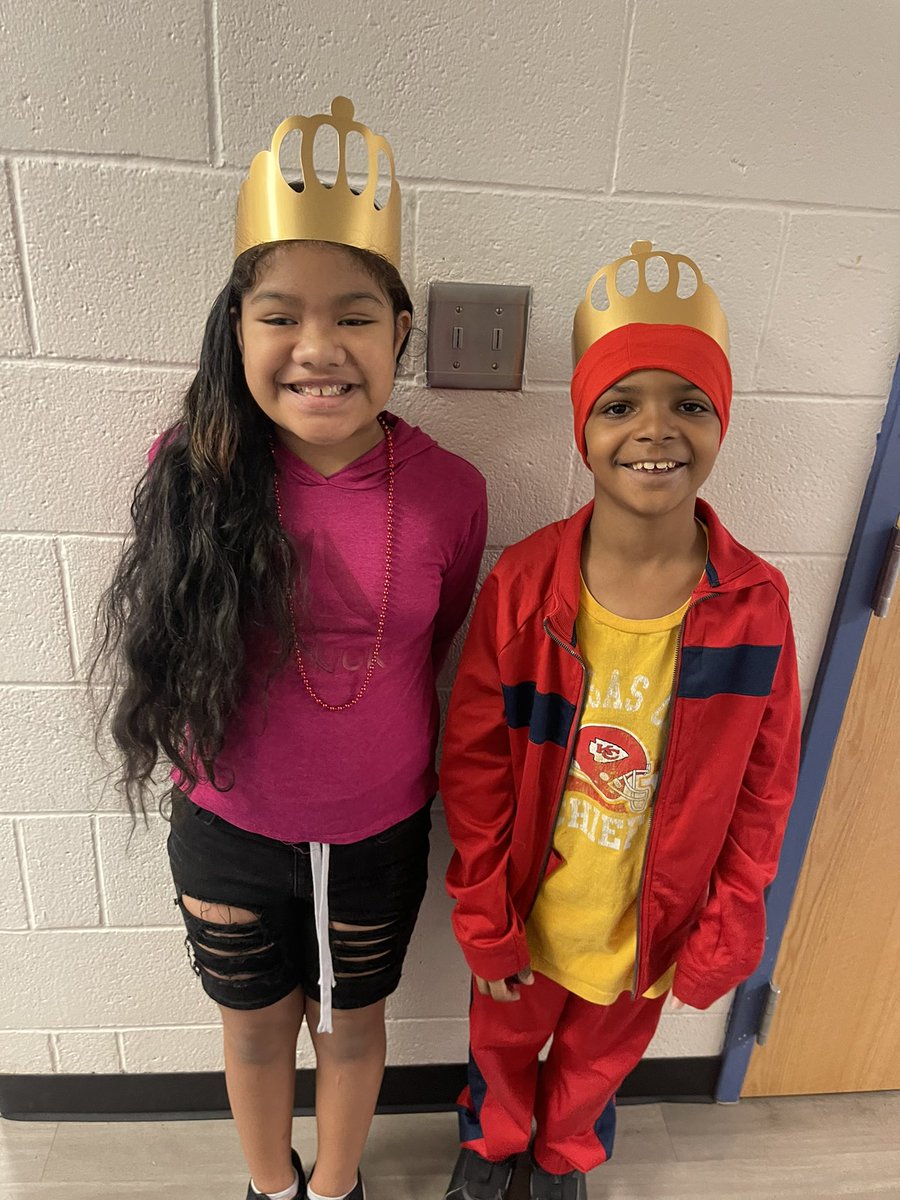 Catherine Holmes tweet media