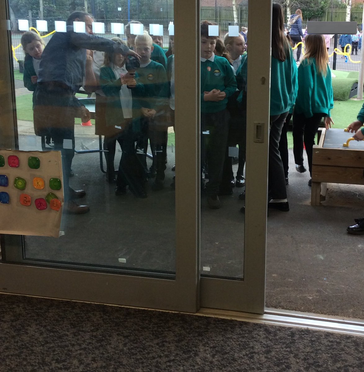 Lakeside_school's tweet image. James from @EnergySparks inspired our eco-monitor team to take action. #watchthisspace #changesahead #energysavers