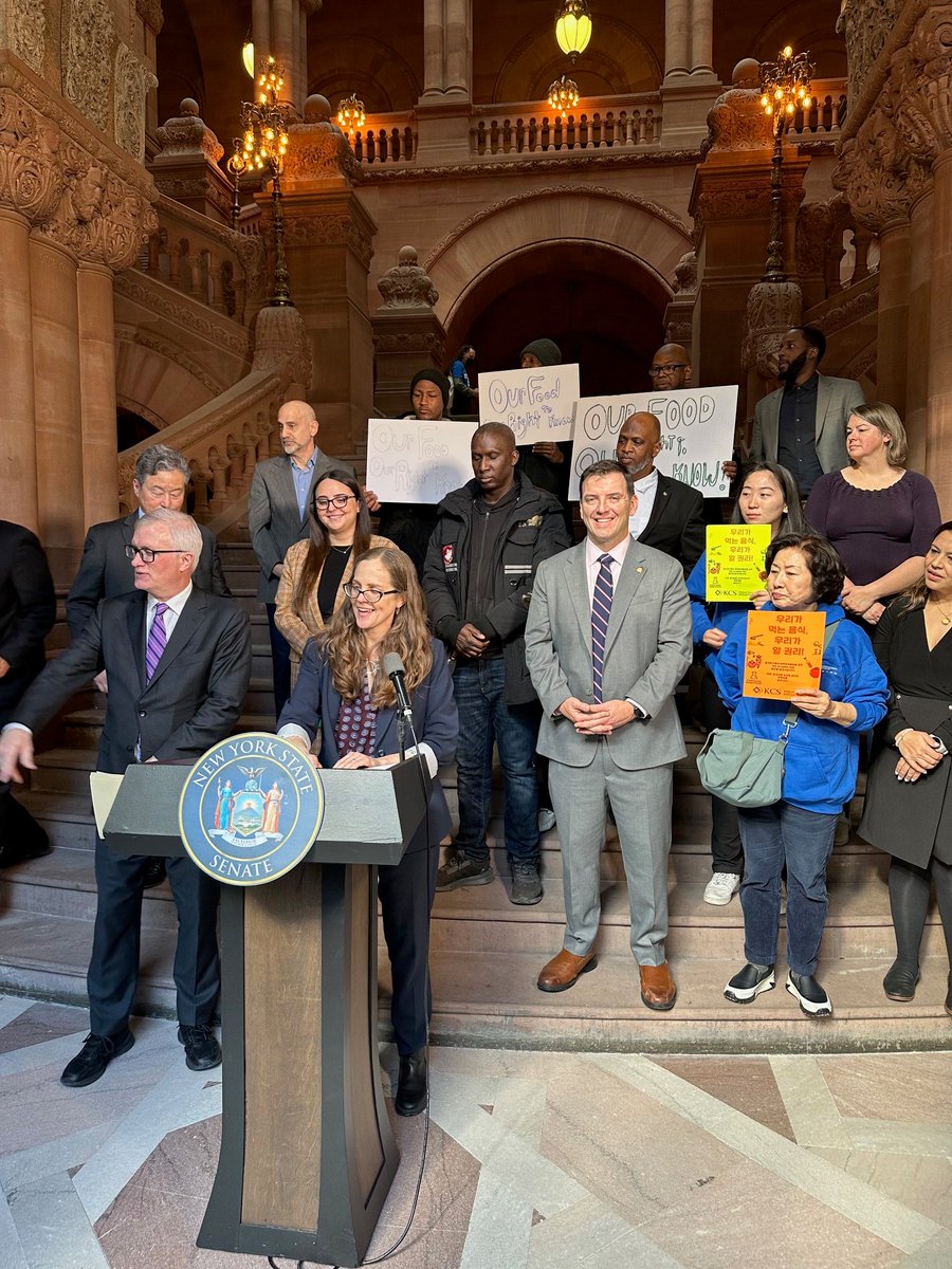 As research continues to show the dangers of food additives, this week, I stood with my colleagues in support of legislation to prohibit their use and require the disclosure of these ingredients.