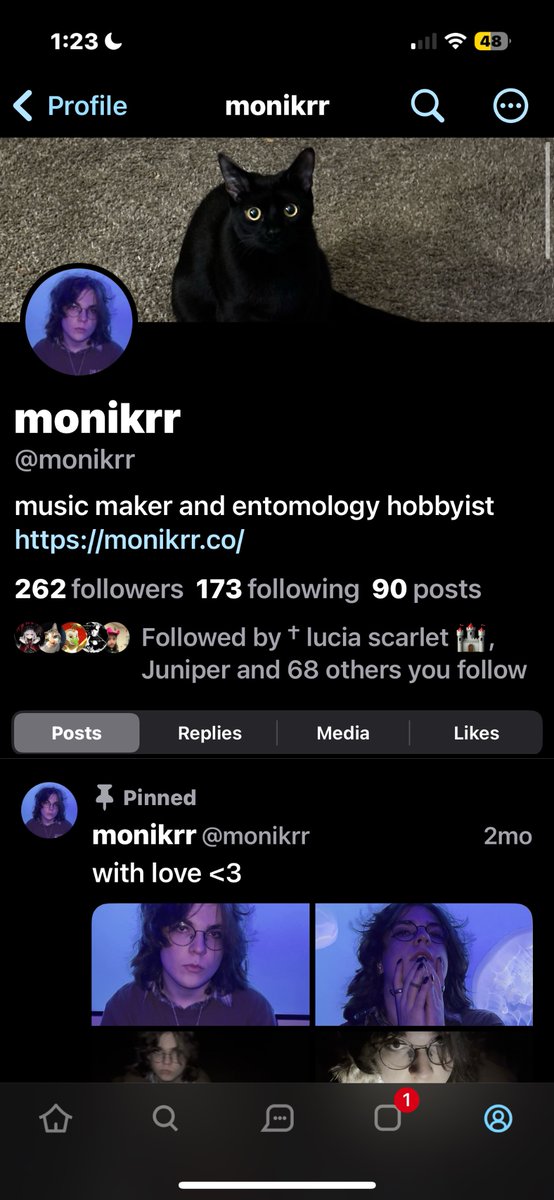 _monikrr_'s tweet image. follow me literally anywhere else. i will be deleting my account here soon 馃枻