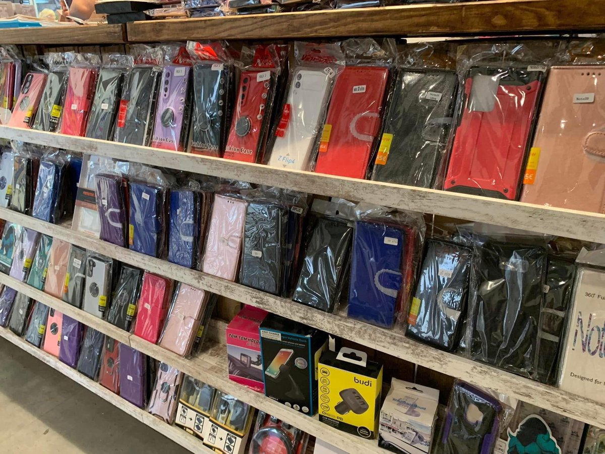 Fone Decor Mobile Repair Service #rutherglenexchange for the latest in phone accessories or if you need a quick repair done #rutherglenexchange #mobilephonerepair