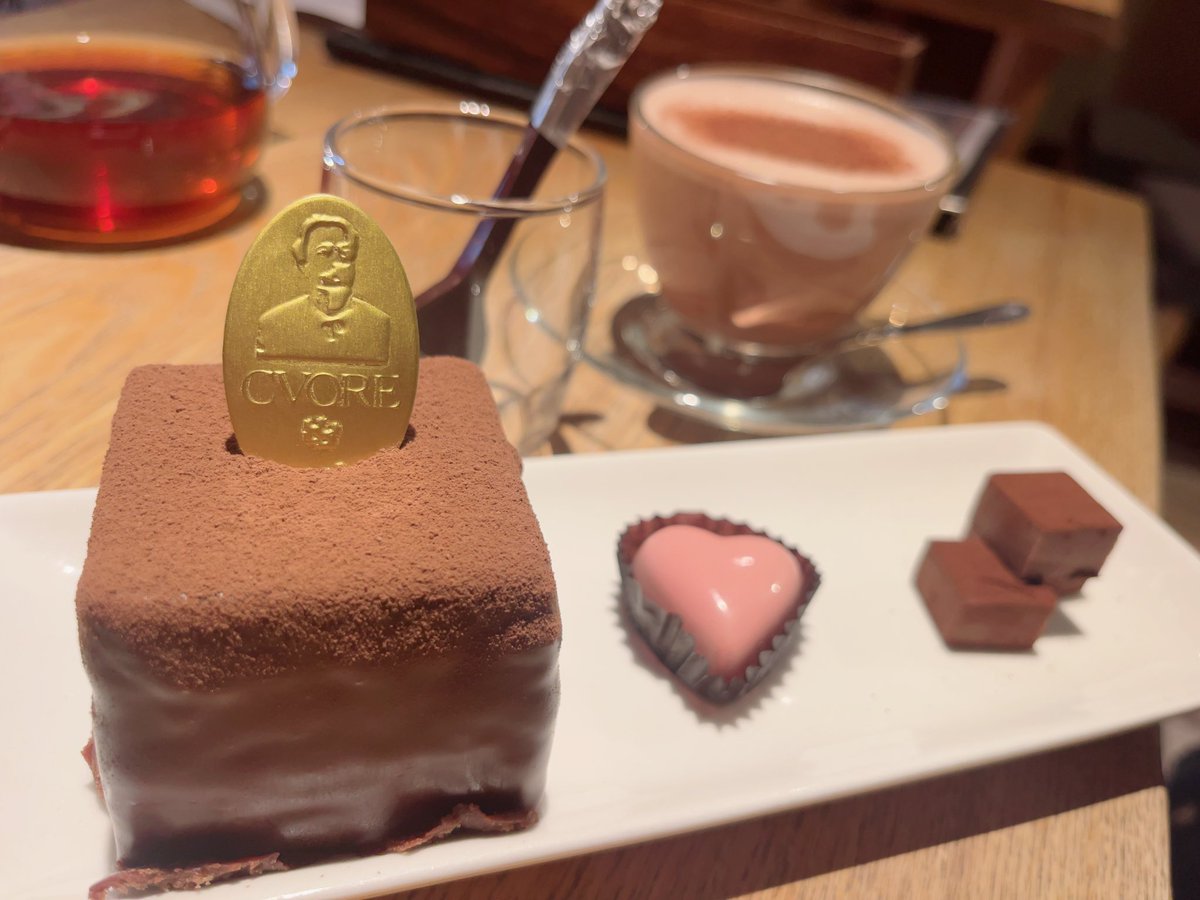reinafetish's tweet photo. おは☀️ブログ🆙〜〜🤗✨✨

友達のオススメのお店のチョコがめっちゃおいしかった😍
久しぶりのチョコ美味しい🍫オススメ😁
最近すごい寒いから、移動にも体にも気をつけて過ごしてね🤗☃️

#チョコ好き
#pervent 
#poo
#pee
#fart
#fetish
#scatology 

https://t.co/YmSVwcta6N https://t.co/S6SIB5Yemn