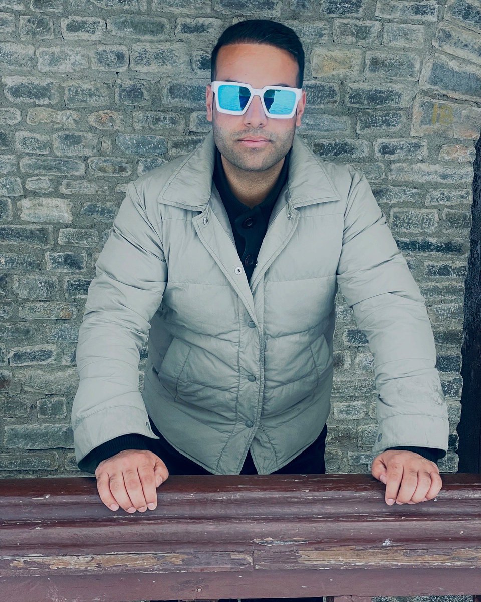 vikaskhan2201's tweet photo. https://t.co/W3ny6DtHAh