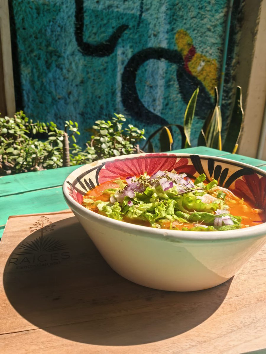 RaicesCCMX's tweet photo. Ya está el menú tradicional del día. Hoy pozole de la mixteca o pozole de amarillito ¿vienen a comer con Raíces? https://t.co/pPczBW6Npq