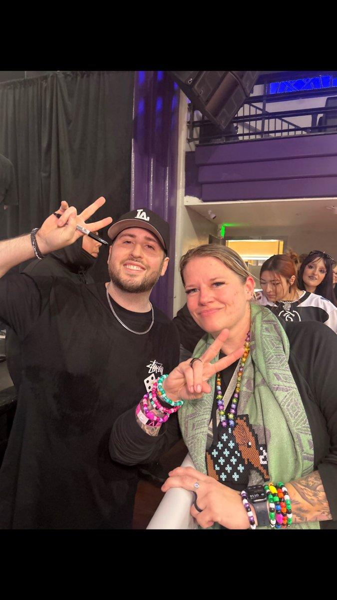 Absolutezero82's tweet image. Still one of the best and most energetic nights of my life. What a set @woolimusic put on. So freaking good. Made this old lady party hard. Wooli is seriously the best. ✌🏻