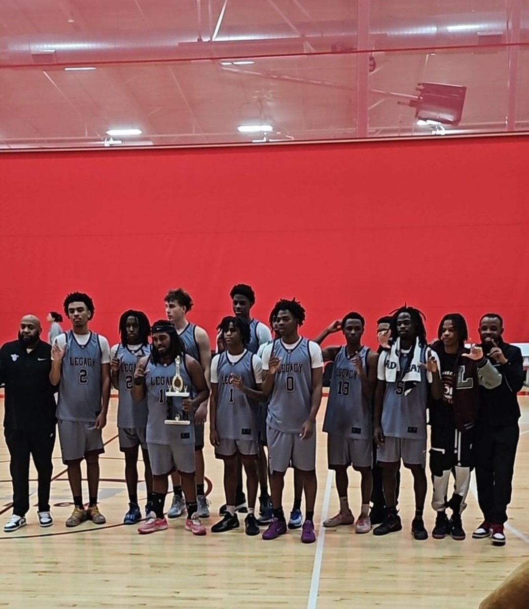 &gt;&gt;&gt; TITANS WIN!!! &lt;&lt;&lt;
Varsity Maroon <a href="/MbbTitans/">LegacyTitansMBB🏀</a> are headed to STATE!!!   See ya in San Marcos! 

Titans 76
ILT Katy/Westpark 54

Congratulations, fellas!! 👏🏾 
#KeepTheMainThangTheMainThang🏆 TitanUp!!  Let's gooooo!!!