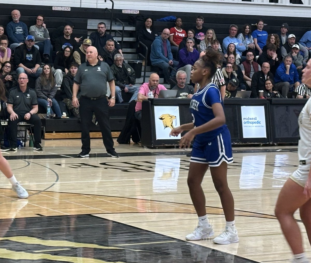 Final: OC 45 Franklin 31 
Big nights from Murphy and Geason to lead the way as the Knights move to 11-0 in SEC play!