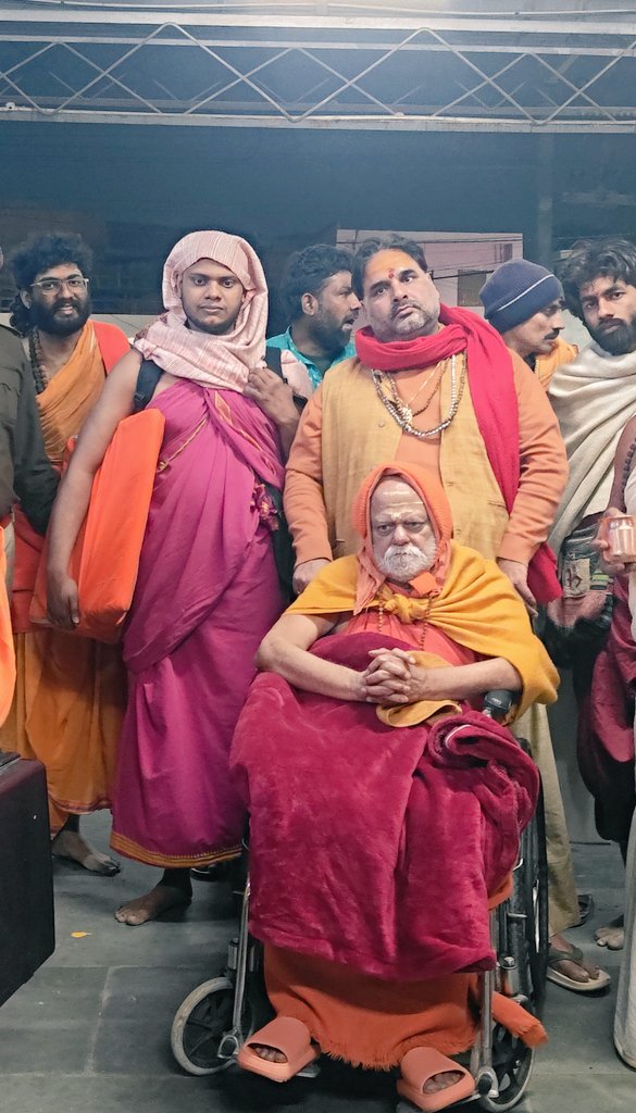 Ayushmaan_rj18's tweet photo. प्रभुं प्राणनाथं विभुं विश्वनाथं
 जगन्नाथ नाथं सदानंद भाजं ।
 भवद्भव्य भूतेश्वरं भूतनाथं
 शिवं शंकरं शंभुमीशानमीडे।।
शङ्करं लोक शङ्करं 🙏🏻 https://t.co/wKLDvDLfGD