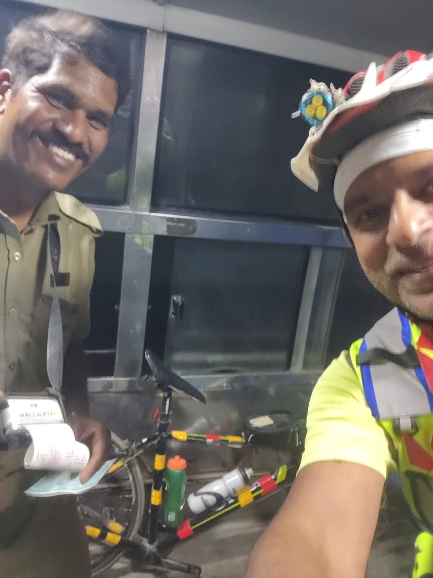 Got stuck with a malfunctioning bicycle at Chikkatirupati. No problem! Friendly BMTC gives me a ride home! Three cheers for public transport!!! Yes, you can take your bicycle on the bus if you're in trouble!!!