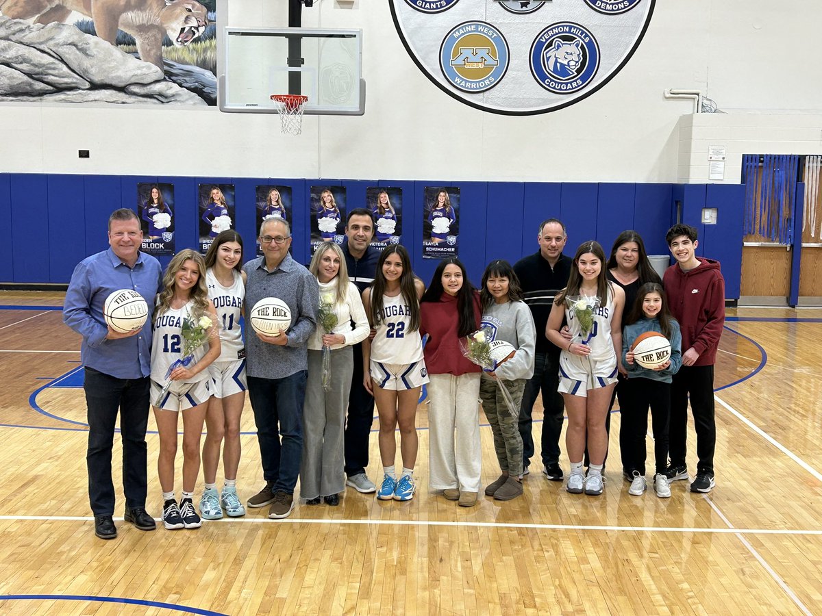 Maine West come to VH for our Senior Night and the Cougars get a W 45-35. Madison Mays 9 pts <a href="/KeiraThomas25/">Keira Thomas</a>  9 pts <a href="/OchiengEm/">Emily Ochieng</a> 8 pts <a href="/emma_jocson/">Emma Jocson</a> 7 pts <a href="/AnahyaCastro/">Anahya Castro</a> 6 pts
It was great to celebrate Morgan, Jori, Frannie and Alyssa.