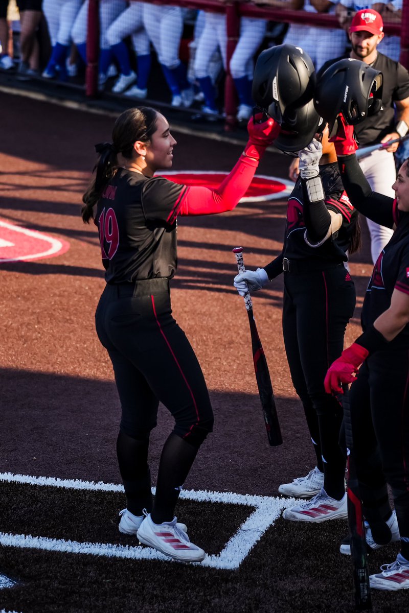 UIW Softball tweet media