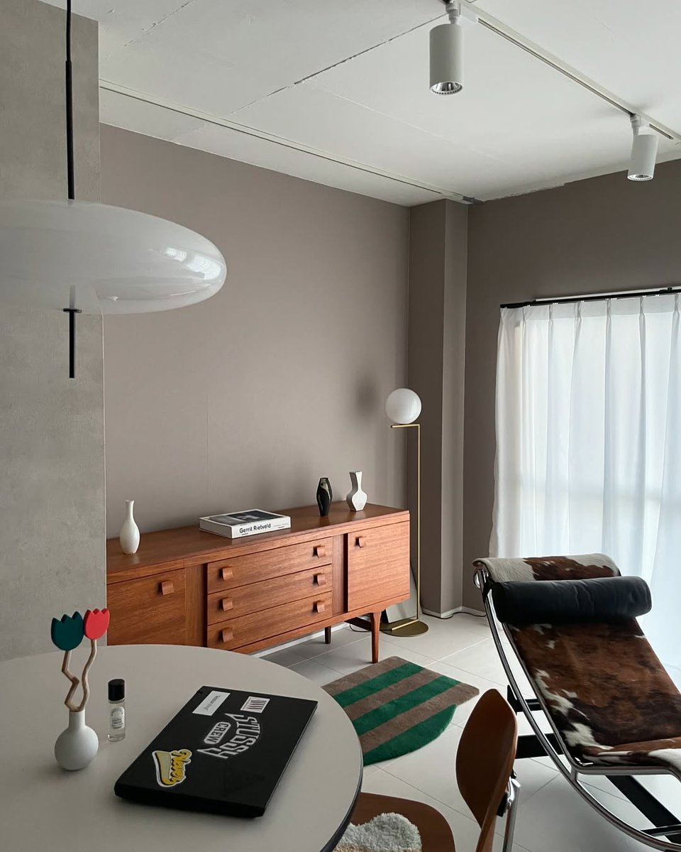 interiorsuckerr's tweet photo. https://t.co/N8E8ZixCof