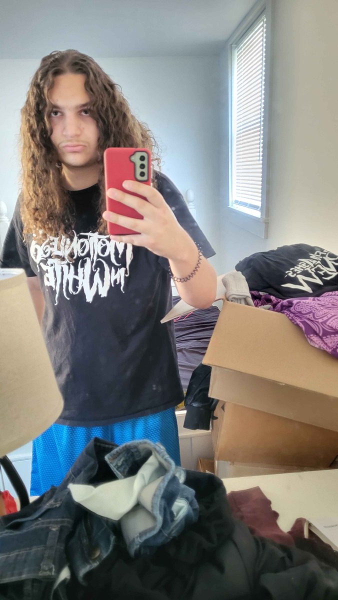 MLJadennn's tweet photo. Ive never posted this here but I like how I look in this alot https://t.co/pYvCevXhXJ