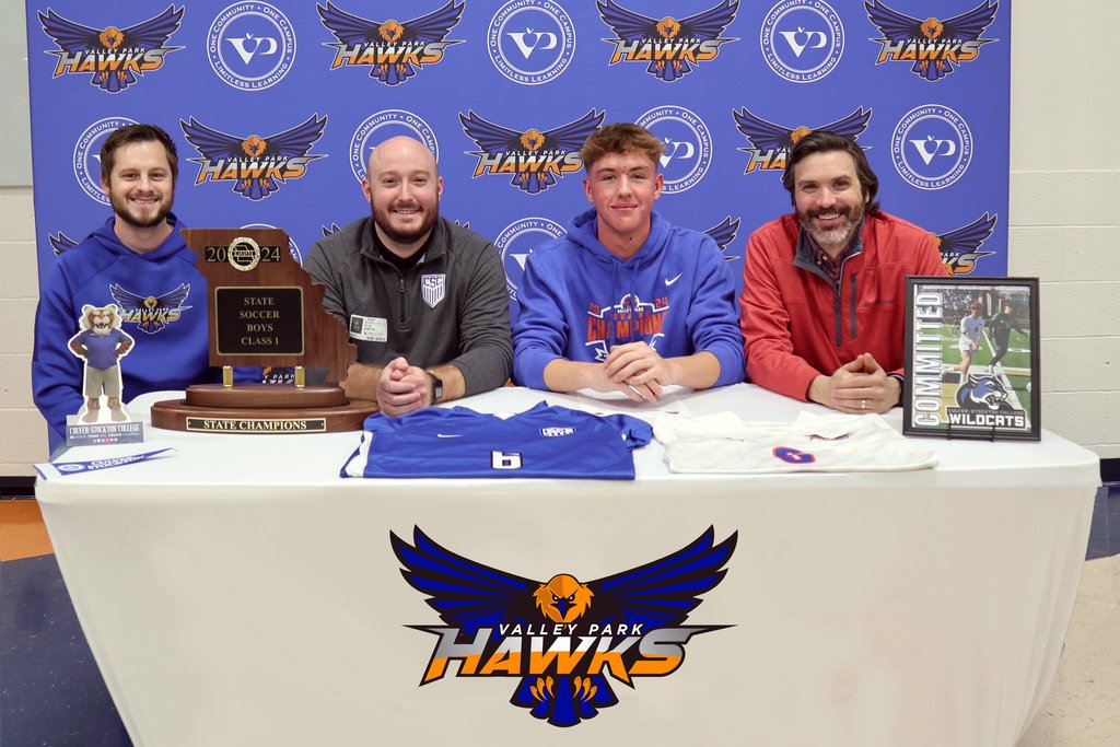 ValleyParkSD's tweet photo. 🎉⚽ Congrats to Joe Buckman on signing with Culver-Stockton College to continue his soccer career! Wishing him success at the next level! 💙🔥 #VPPride https://t.co/SOjqopNjRb