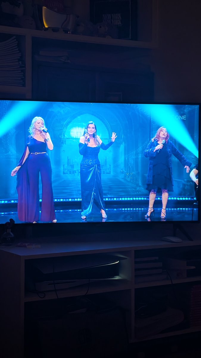 Dream blunt rotation 

#Eurosong2025 
#LateLate