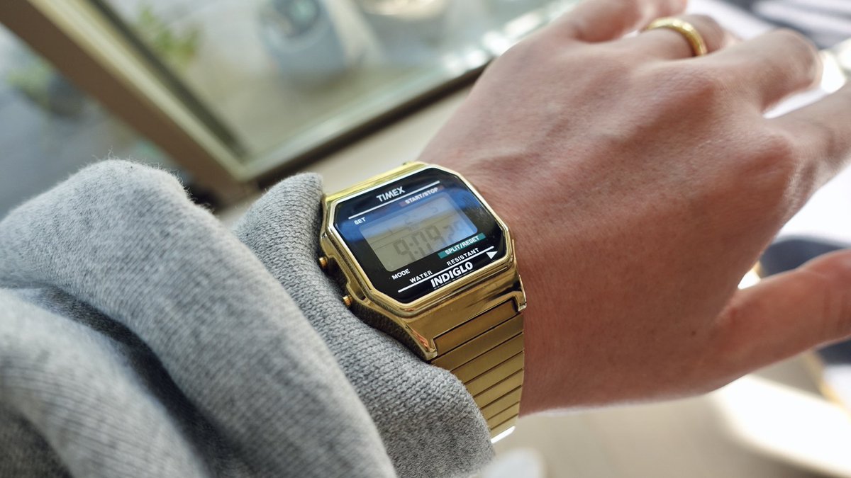 Supreme TIMEX INDIGLO ゴールド デジタル腕時計
