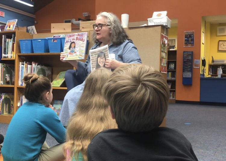 LVGintheLibrary's tweet image. What a delight it was to host our friends from the Library Station this week at Watkins! These collaborative lessons focused in on the importance (and joy) of reading. And, the @watkinswildcats loved it! Thank you, neighbors ❤️ #SPSlib #SPSreadtosucceed