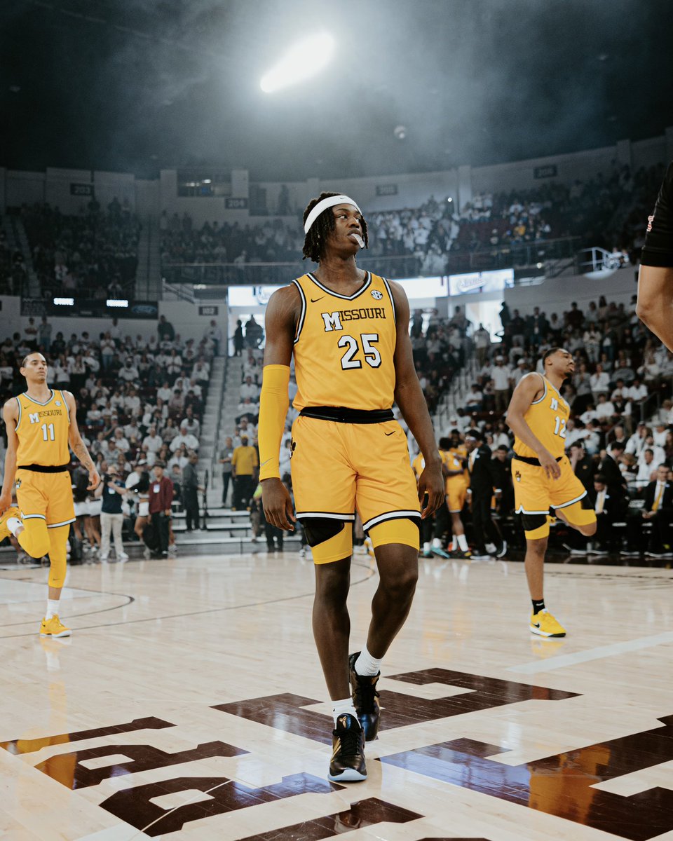 willharbur's tweet photo. Just out here having fun @MizzouHoops https://t.co/35KdAYA9zt