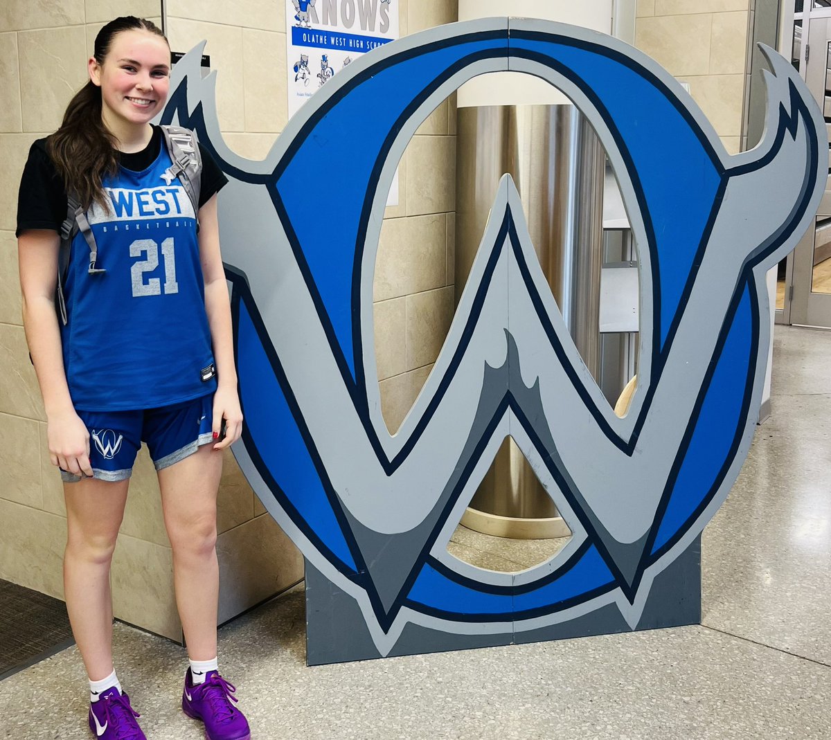 SunflowerSmack's tweet photo. Congrats to @emma_sales21 of @ow_owls becoming the All-Time Leading Scorer at Olathe West‼️👏🏼👏🏼@ADButlerOW 
She passes @bailey_collar a great scorer a few years ago. https://t.co/MoUwe13TDD