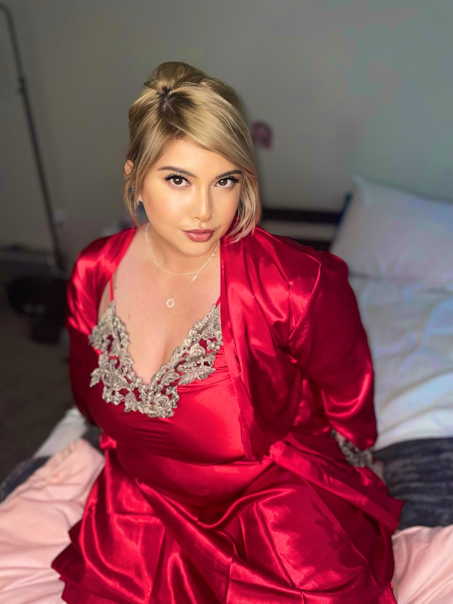 aristeamay's tweet photo. 💋 https://t.co/JPAwkZxSOw