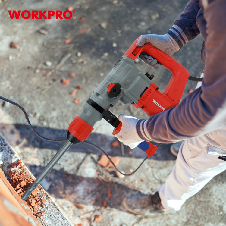 workprotools7's tweet image. POWER THROUGH EVERY CHALLENGE WITH THE WORKPRO 1050W 28MM ROTARY HAMMER!
SPECS THAT DELIVER:
🔺 Voltage: 220-240V~50/60Hz
🔺 Input Power: 1050W
🔺 No-Load Speed: 900rpm
🔺 Impact Rate: 4300bpm
🔺 Impact Energy: 4.5J
#WORKPROTools #RotaryHammer #PowerTools
#HeavyDutyTools