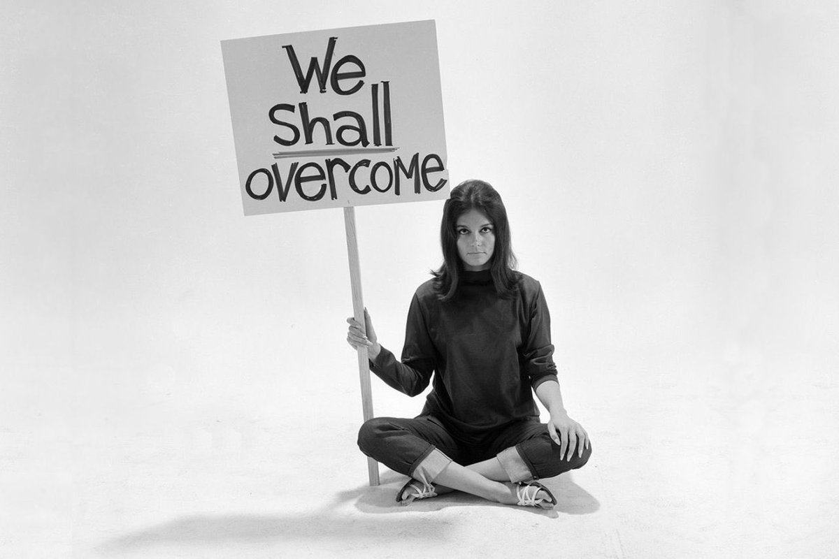 RealCandaceO's tweet image. Who did it better? Me or Gloria Steinem? 

MAKEHIMASANDWICH.COM