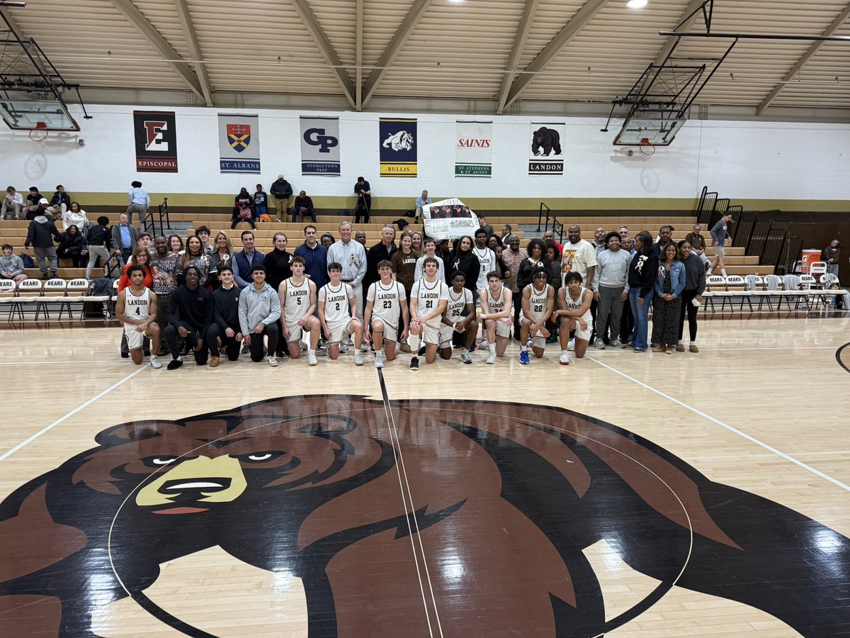 Landon senior night as the bears get set to face St Albans.