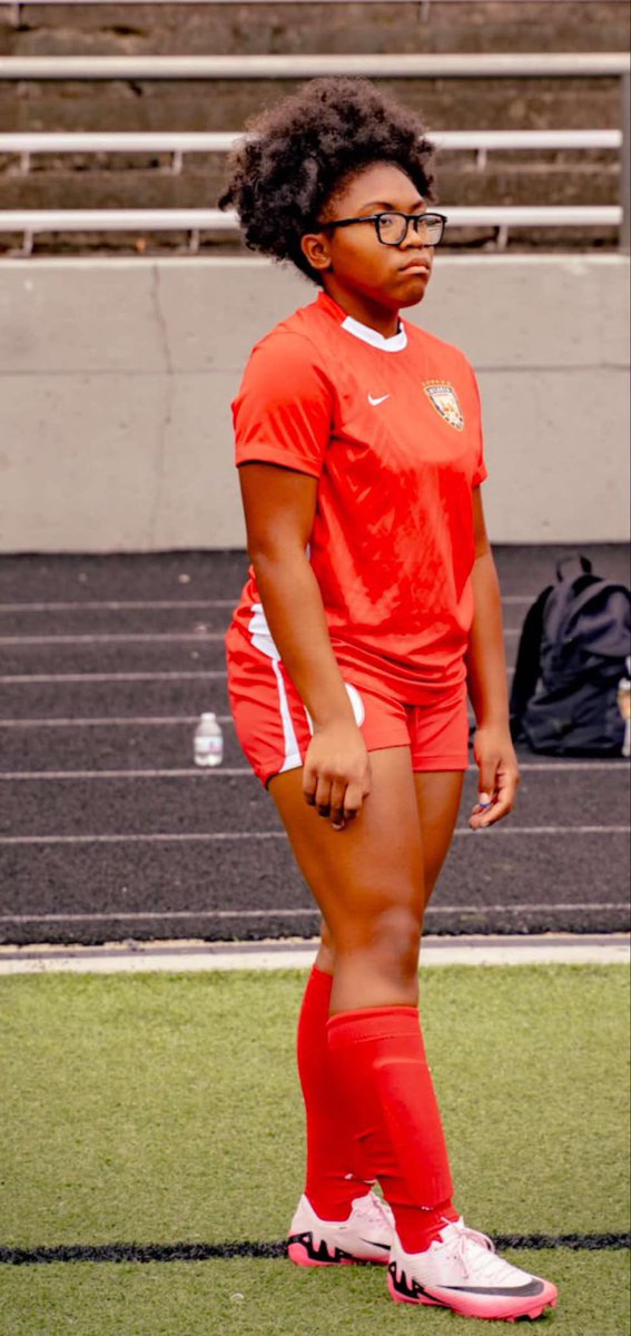 Lauren_p2028's tweet photo. 1st high school home game Thursday February 20th at 5:30pm @PeachtreeRidge
The goal is to be the BEST #outsidebacker in the nation in the 2028 class
#Defense #15
@willhammock @brittanytcam
@prepsoccsheldon @PrepSoccerRoddy @ImYouthSoccer @ImCollegeSoccer @JREskilson https://t.co/O8crRsxhnZ
