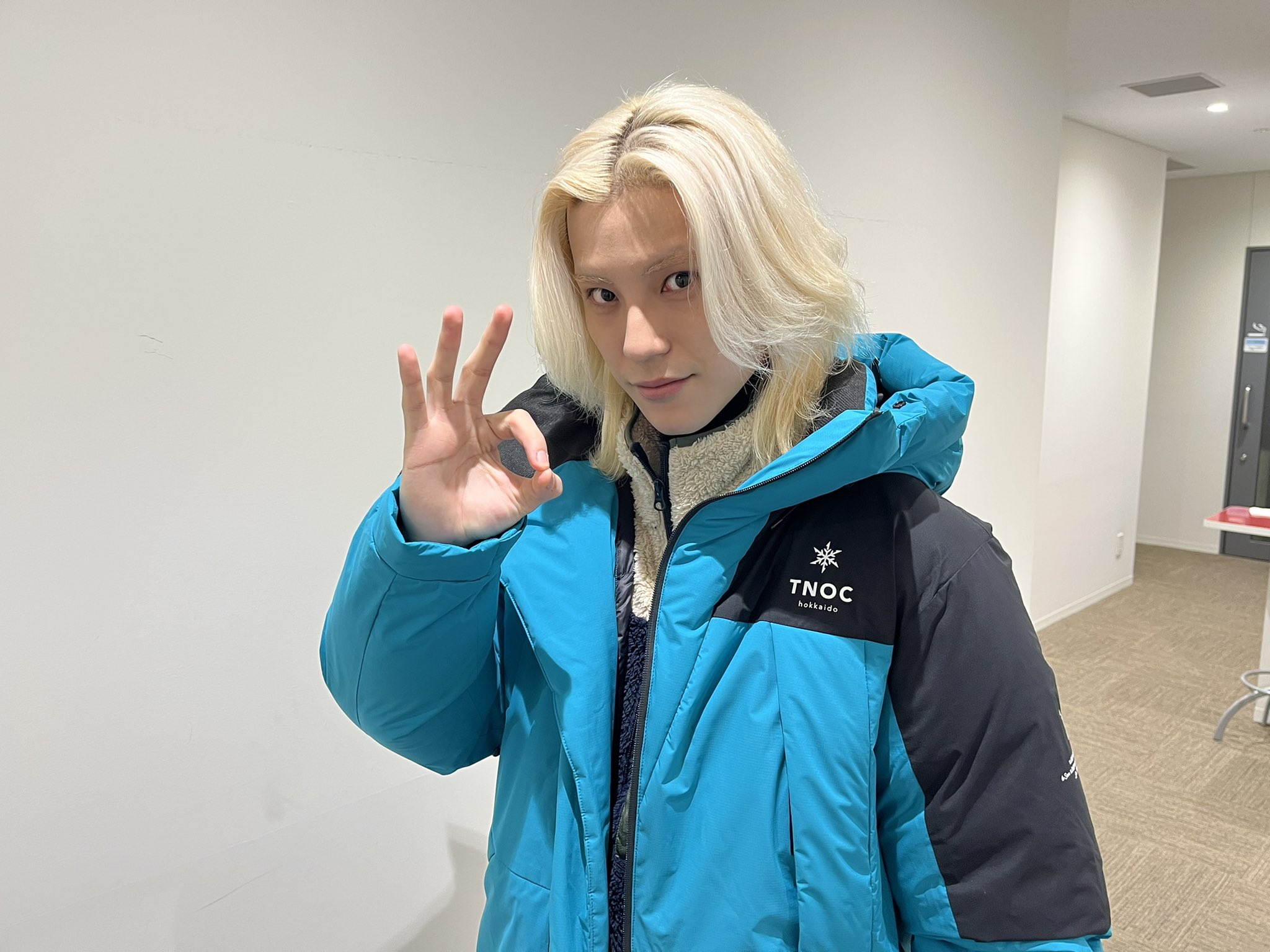 NORD 直筆サイン入りポスター A2 (島太星、安保卓城、瀧原光、舟木健) NORD 直筆サイン入りポスター A2 (島太星、安保卓城、瀧原光