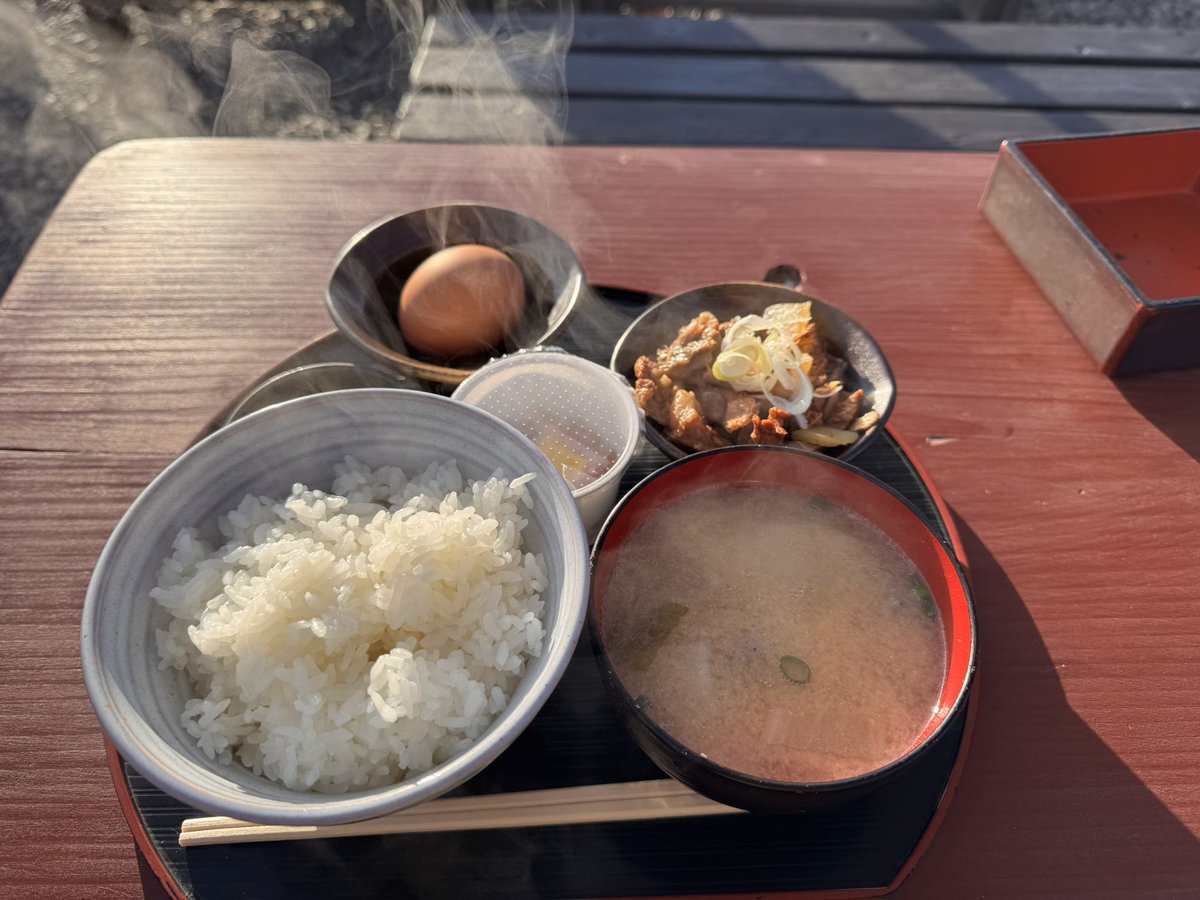 オコジョ tweet media