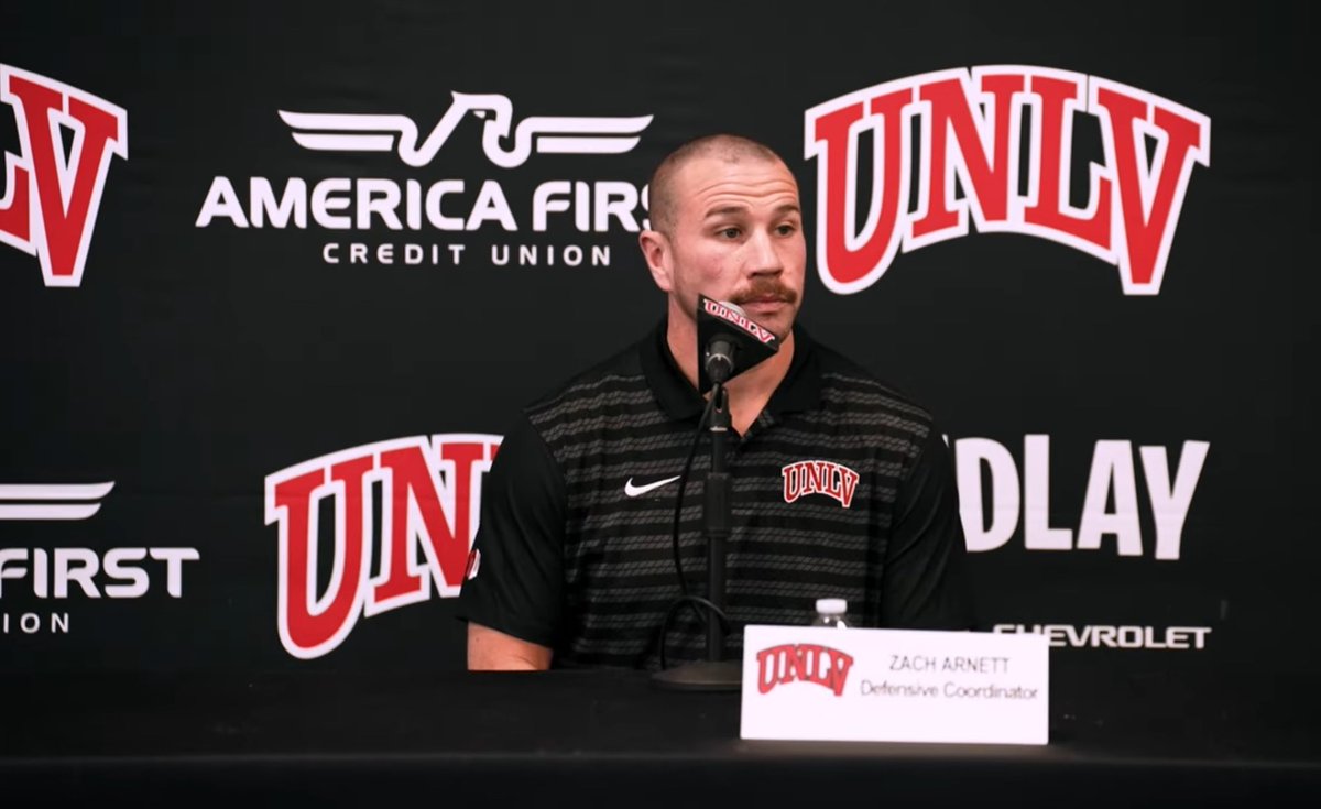 DC Zach Arnett describing his scheme:

“Known for being very multiple. We’re a 4-2-5, have the ability to get in to three down odd looks”

“Various stunts and movements that are also employed”

#UNLVFB