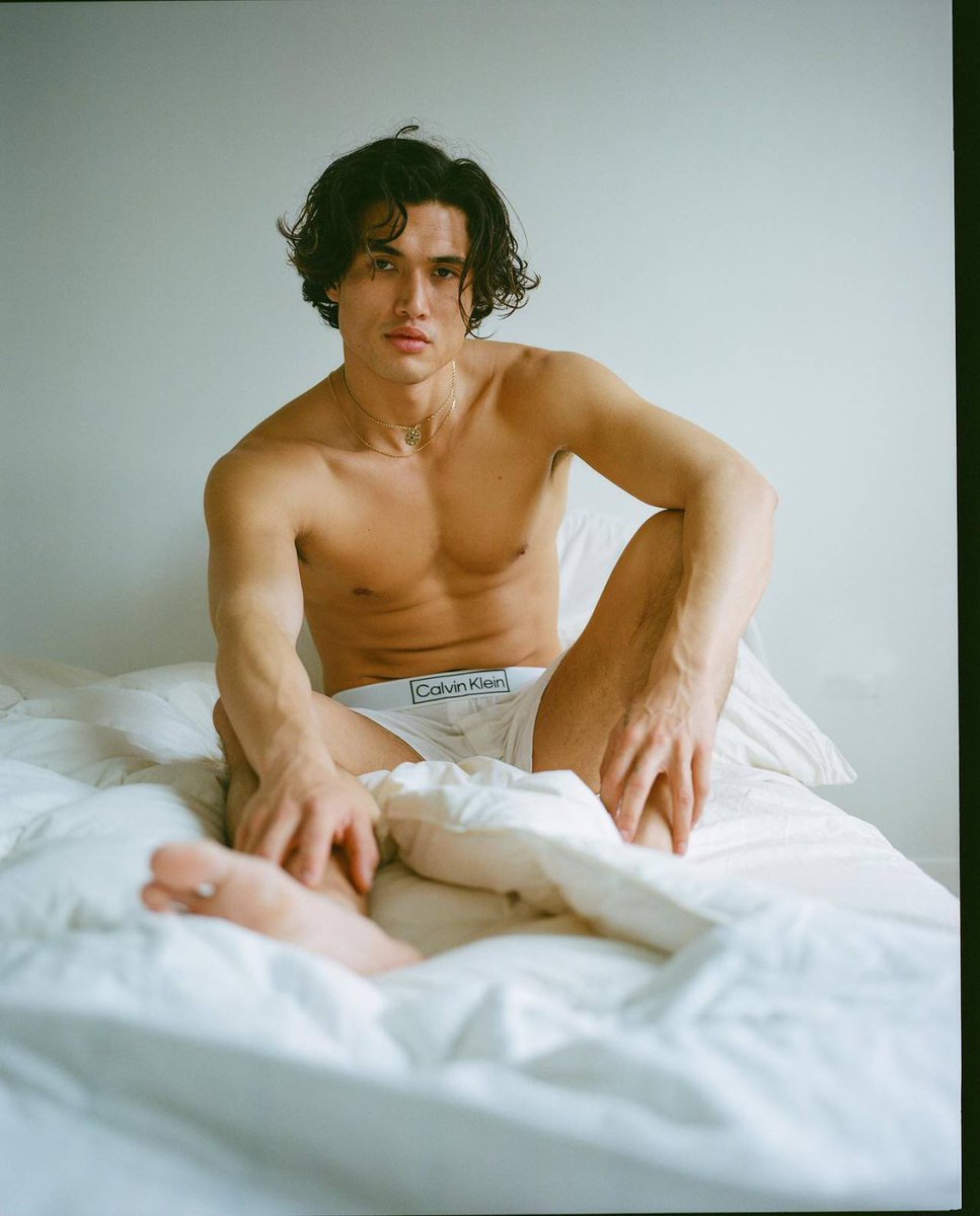 notgwendalupe's tweet photo. Charles Melton https://t.co/zesqbemyOw