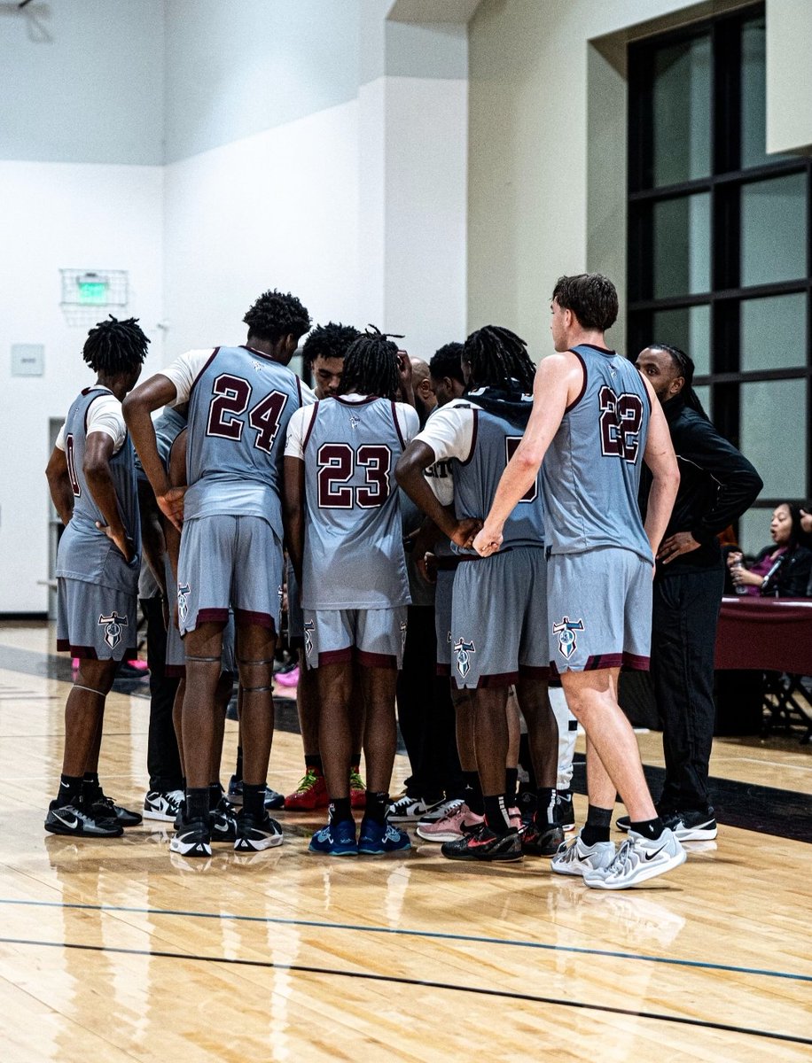 MS Premier and Varsity Maroon <a href="/MbbTitans/">LegacyTitansMBB🏀</a> look to punch their tickets to the TCSAAL Basketball tournament tonight! 

Middle School Regional Championship 🏆
Titans 🆚️ KIPP Polaris

Varsity Boys Regional Championship 🏆
Titans 🆚️  ILT Katy/Westpark 

📌 MI3 Gym 
&gt; CASH ONLY &lt;