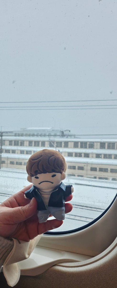 東京に向かう新幹線の中·····
そして、只今京都駅
⛄️景色ヤバい✨🤗✨