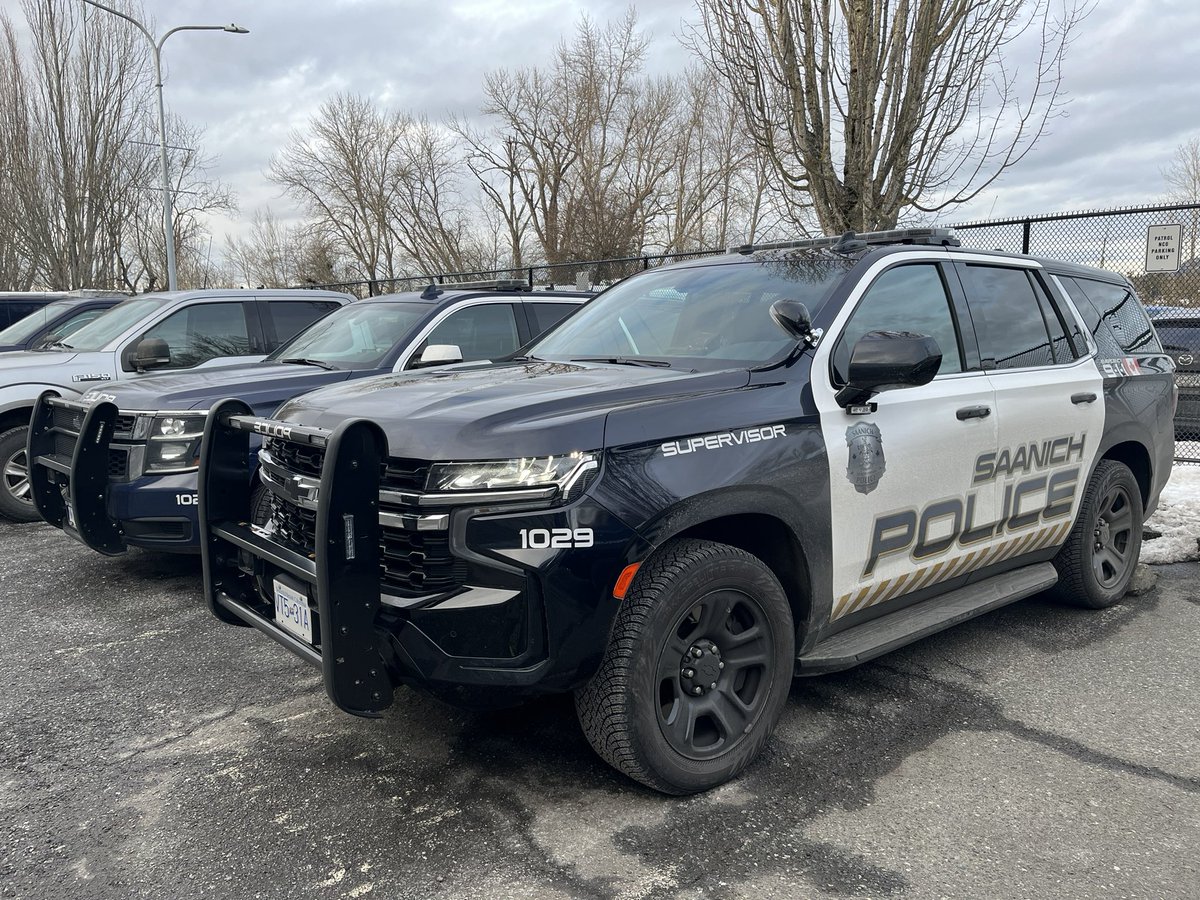 Huge thanks to <a href="/SaanichPolice/">Saanich Police</a> Traffic Safety Unit &amp; Patrol Section for all your hard work during the extreme winter weather this week! Response made to 349 calls, investigated 27 crashes, issued 6 IRPs (1 impaired driver a day) &amp; 28 tickets. #yyj #DriveSafe #joinspd