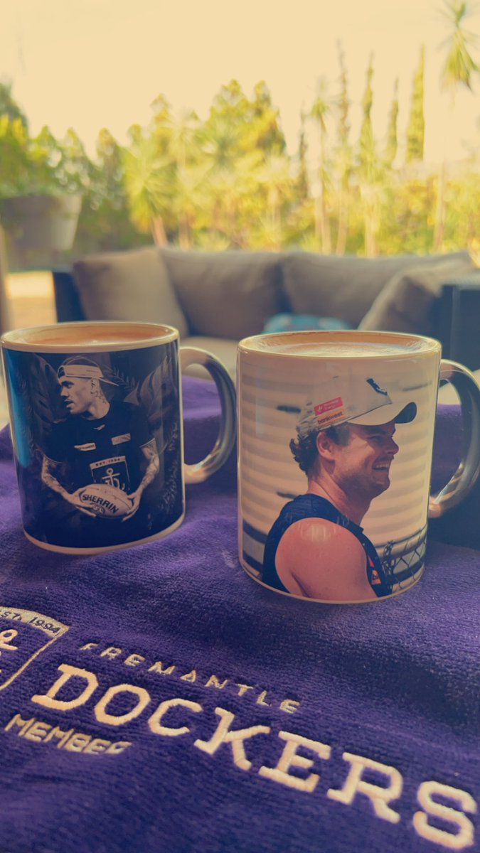 freopics_'s tweet photo. Double coffee Saturday to get us through a 50th tonight βΊοΈβοΈ
#dockersmug #HappySaturday #coffeeneeded #coffeetime https://t.co/78TlXNt7LZ