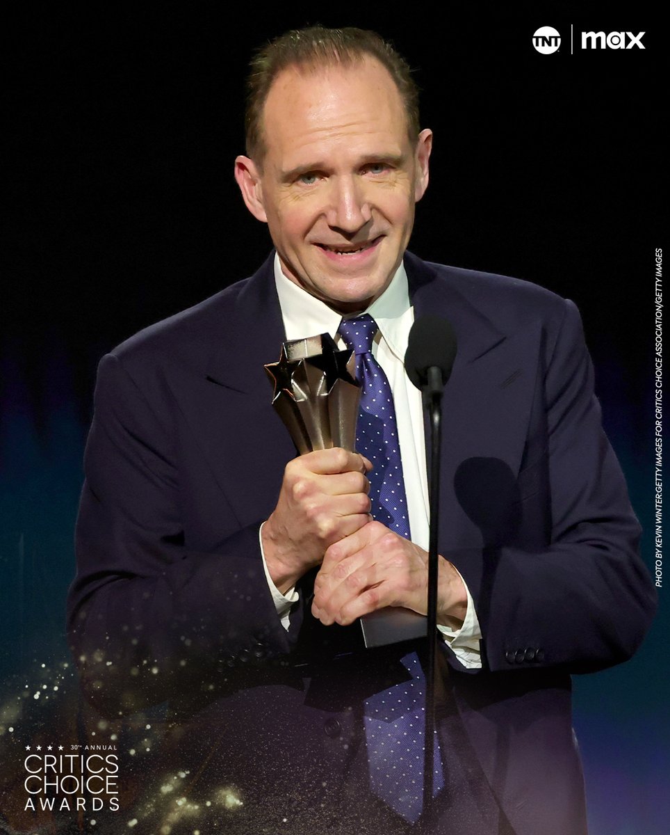 Increíble que digamos esto pero: ¡te amamos Voldemort! 🤭 #CriticsTNT #CriticsChoiceAwards