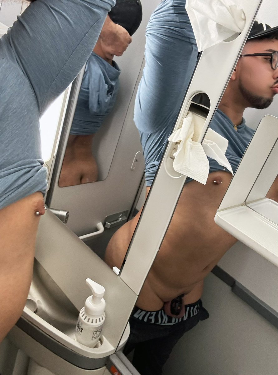 HanselCaged's tweet photo. Please make sure your clits are you secured before take off 🛫🔐 https://t.co/Mj96beSEem