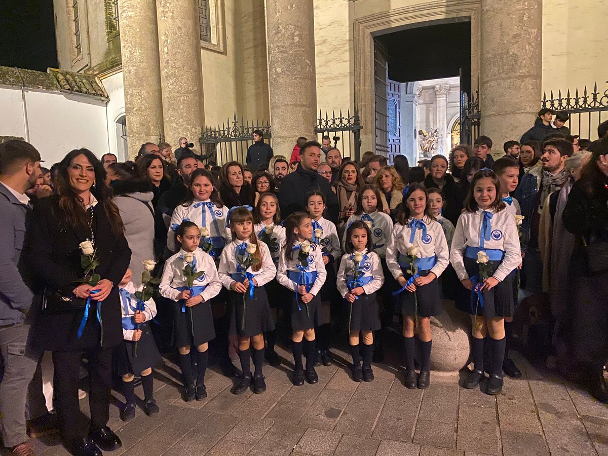 Xedara's tweet photo. DÍA ESPECTACULAR @HdadelHuerto por el L ANIVERSARIO. Estrenamos el Himno “Dulce Virgen Candelaria” con mi Escolanía Danta Victoria acompañados por @BMTubamirum Un placer haber hecho los arreglos de esta marcha ¡Viva la Virgen Candelaria! https://t.co/QnO88UdBXE