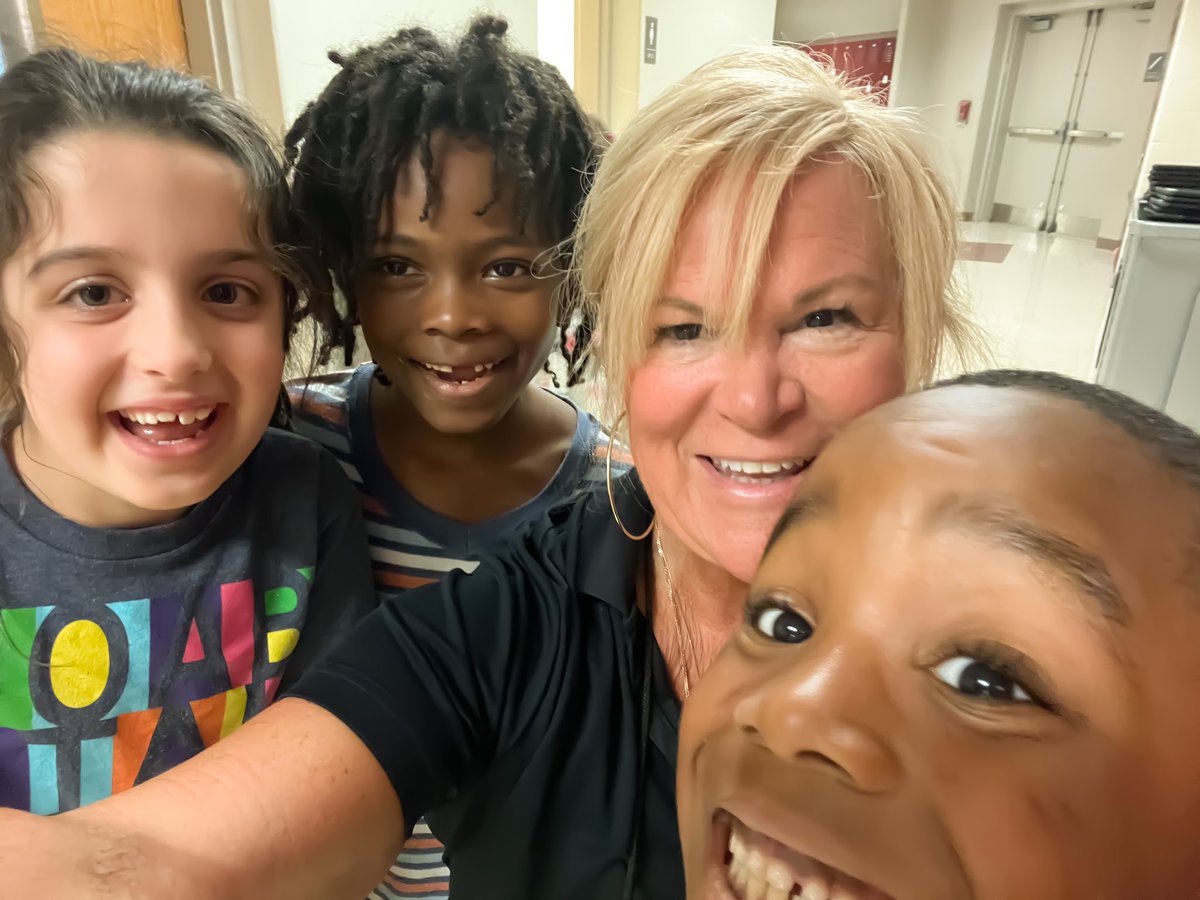 Lynn Freeman, Ed.S Google Certified Trainer & MIEE (@apsitlynn) on Twitter photo Finished off my week <a href="/APS_VHE/">Virginia-Highland Elementary</a> with #1stgrade🦉 learning about #Animals & their #Habitats❗️ They ❤️ sharing their knowledge on <a href="/ChatterPixIt/">ChatterPix</a> 💯 <a href="/AhYoungah76/">Young Ah Rhee</a> <a href="/TerryHarness/">Principal Harness</a> <a href="/LauraDostie/">Laura Dostie</a> <a href="/apsitnatasha/">Dr. Natasha Rachell</a> <a href="/APSInstructTech/">APS IT Department</a> <a href="/ahrosser/">Aleigha H-Rosser EdD</a> <a href="/apsittommy/">Tommy</a> Finished off my week <a href="/APS_VHE/">Virginia-Highland Elementary</a> with #1stgrade🦉 learning about #Animals & their #Habitats❗️ They ❤️ sharing their knowledge on <a href="/ChatterPixIt/">ChatterPix</a> 💯 <a href="/AhYoungah76/">Young Ah Rhee</a> <a href="/TerryHarness/">Principal Harness</a> <a href="/LauraDostie/">Laura Dostie</a> <a href="/apsitnatasha/">Dr. Natasha Rachell</a> <a href="/APSInstructTech/">APS IT Department</a> <a href="/ahrosser/">Aleigha H-Rosser EdD</a> <a href="/apsittommy/">Tommy</a>